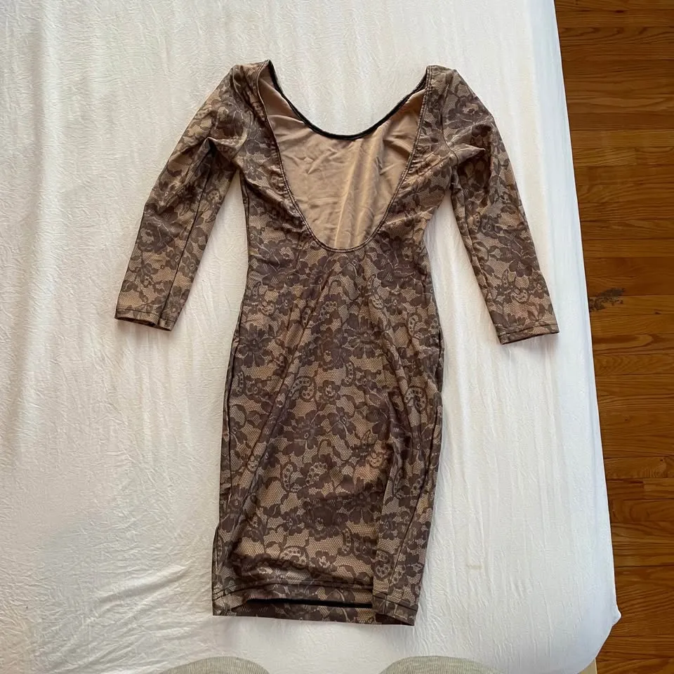 American Apparel Lace-Print Bodycon Dress (S) image indicator(2)