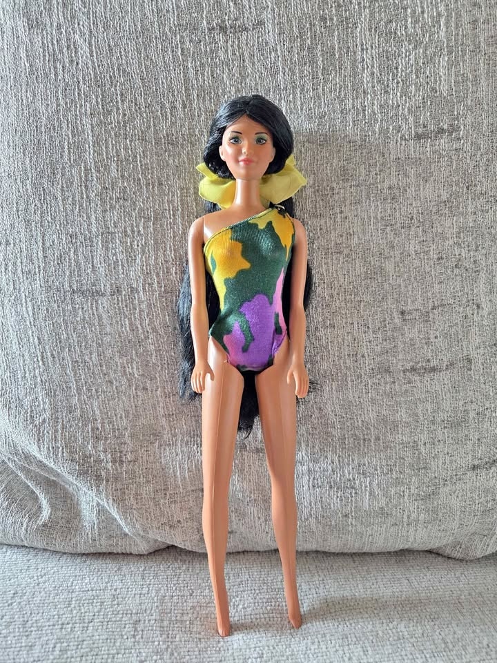 Vintage 1985 Tropical Miko Barbie Doll