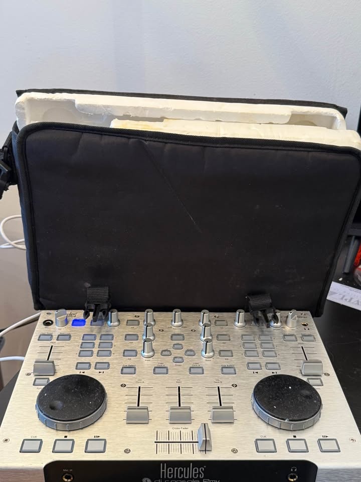 Hercules DJ Console RMX - photo 3