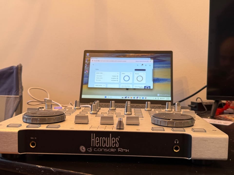 Hercules DJ Console RMX - photo 4
