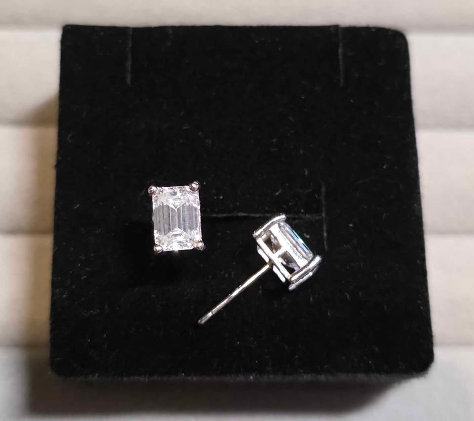 RARE Moissanite Rectangle Silver Stud Earrings - photo 2