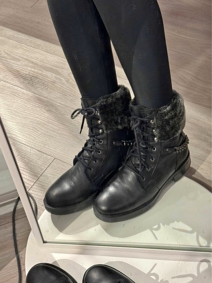 Steve Madden Combat Boots - Women's Size 8