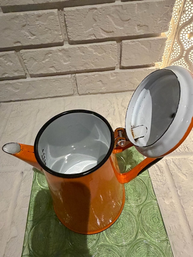 Vintage Coffee Pot - photo 5