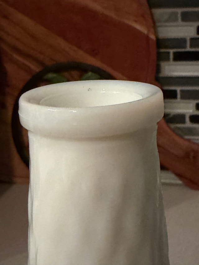 Vintage Milk Glass Vase - photo 3