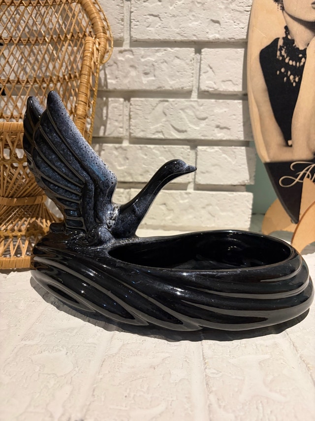 Black Swan Planter Beauceware