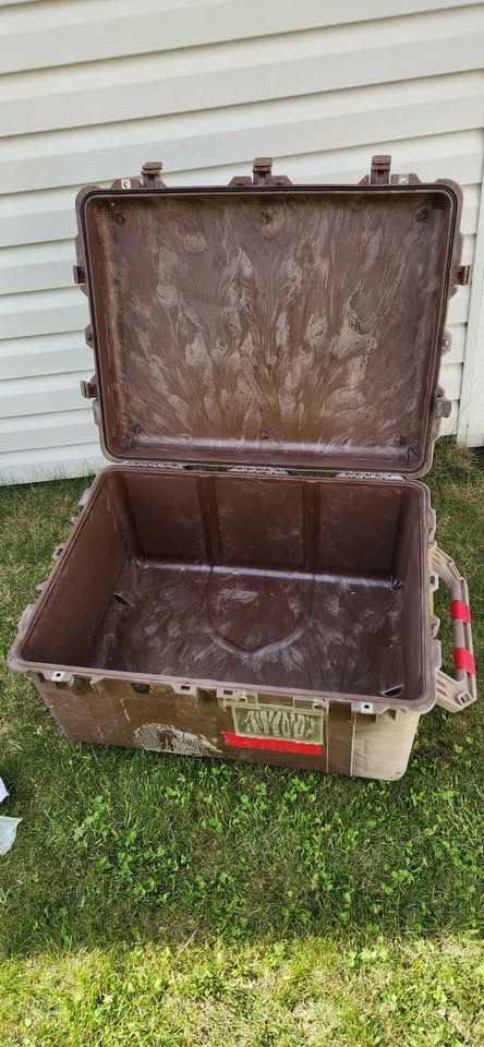Pelican 1630 Case Canadian Military Surplus Barrack Box - photo 3