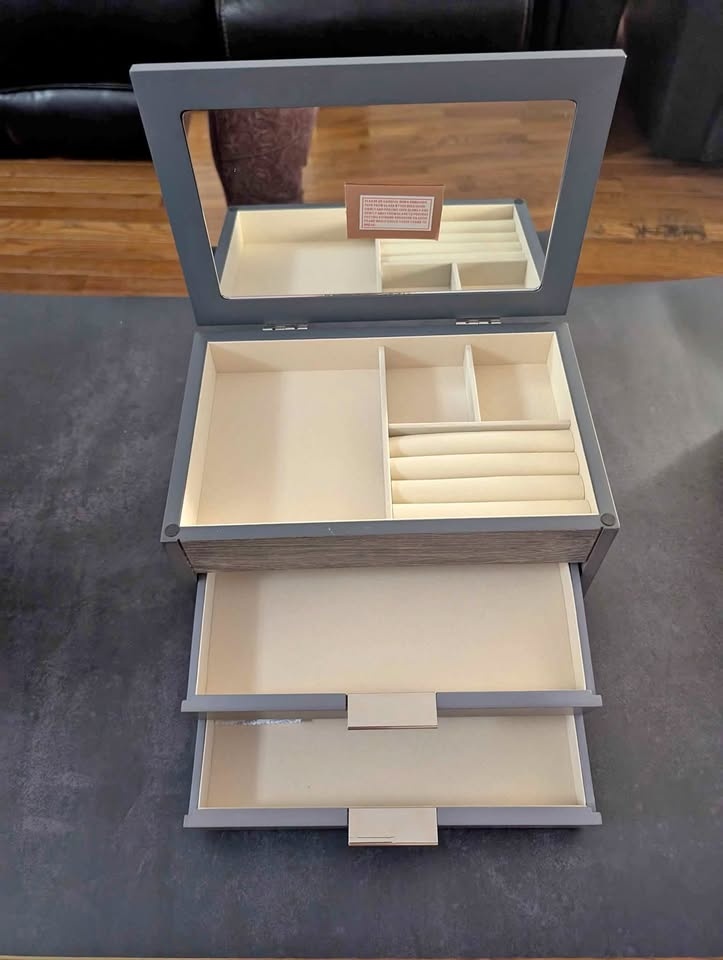 New Jewellery Box