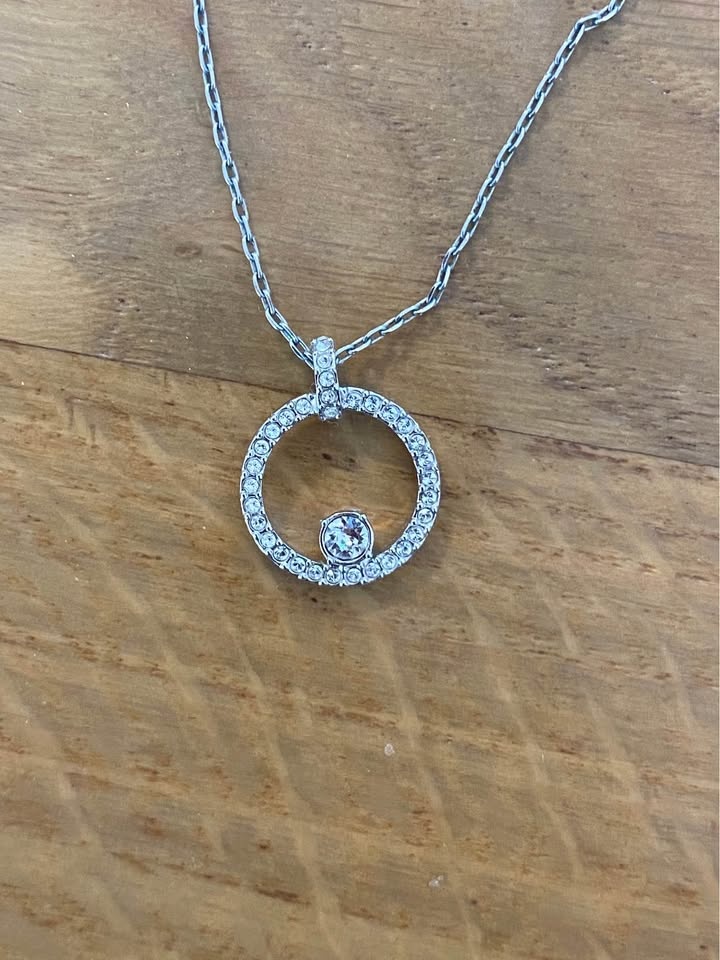 Swarovski Pendant and chain (Rhodium Plated) - photo 3