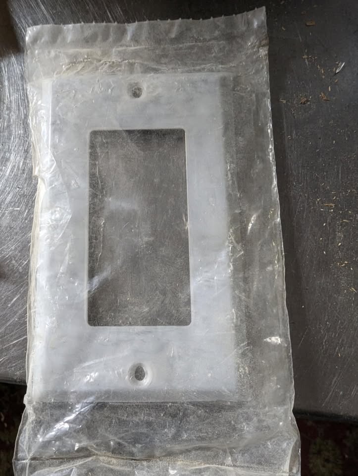 Box of Stainless Steel Switch Plates - 16 Double, 60 Single - photo 3
