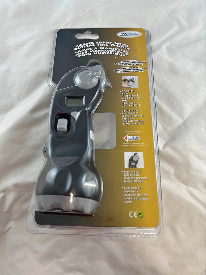 SunForce Crank Light with Digital Tire Gauge