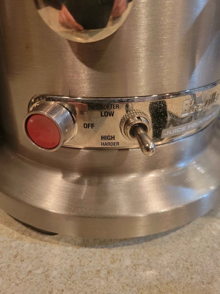 Breville Juice Fountain Elite Juicer (Model 800JEXL) - photo 5