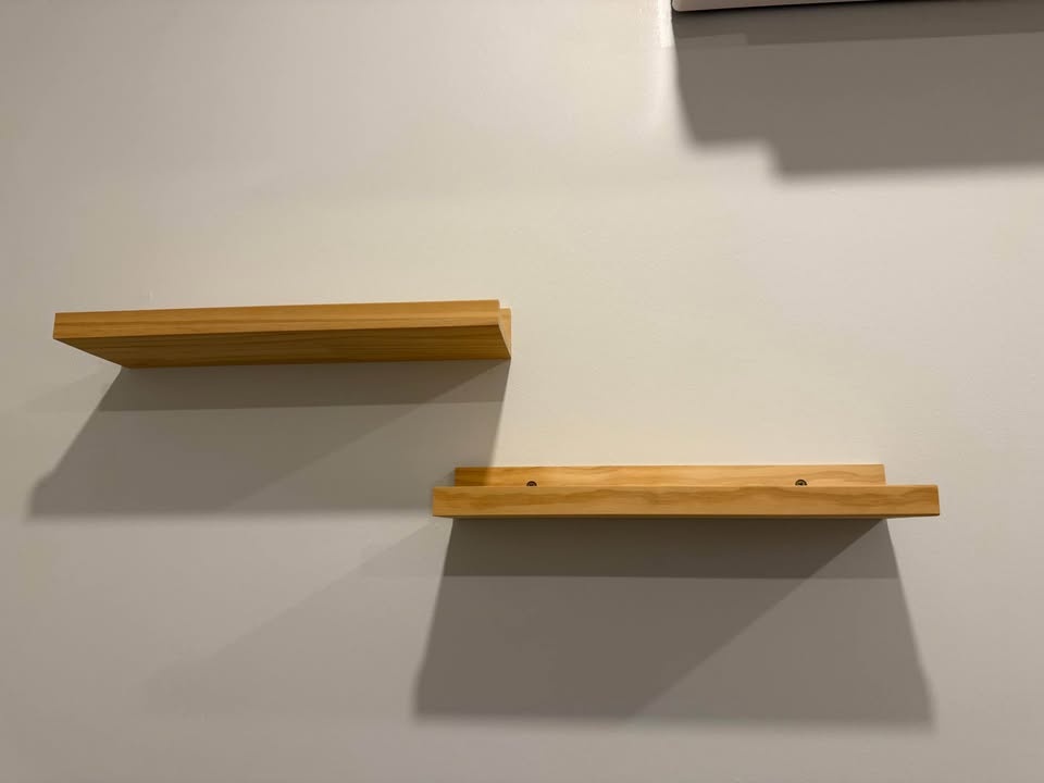 MOVING SALE Wooden floating shelves - photo 3