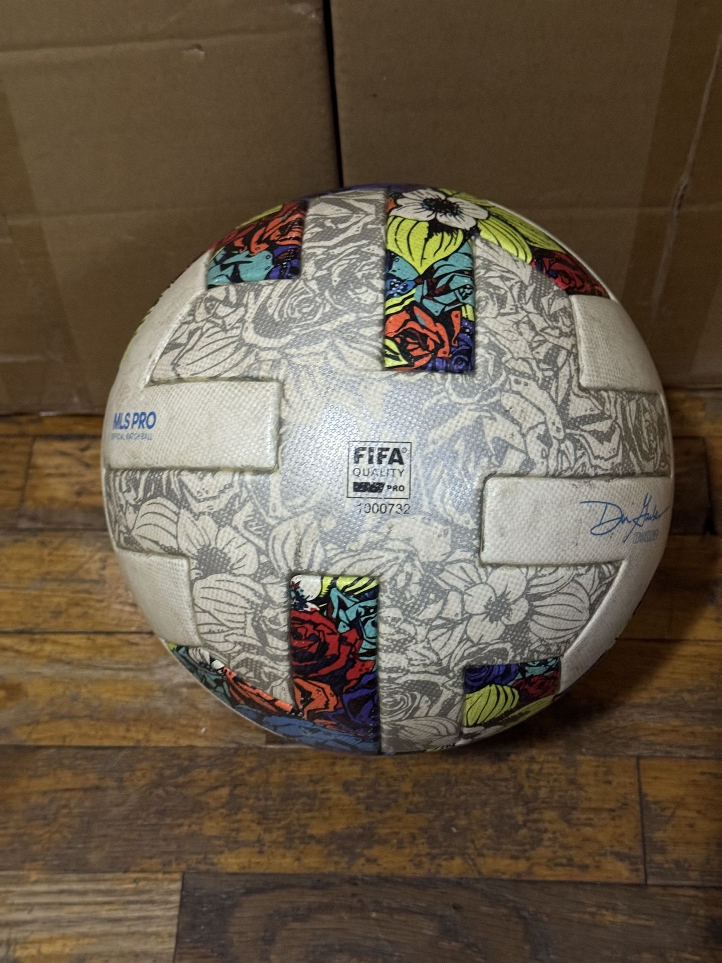 MLS PRO OFFICIAL MATCH BALL - photo 2