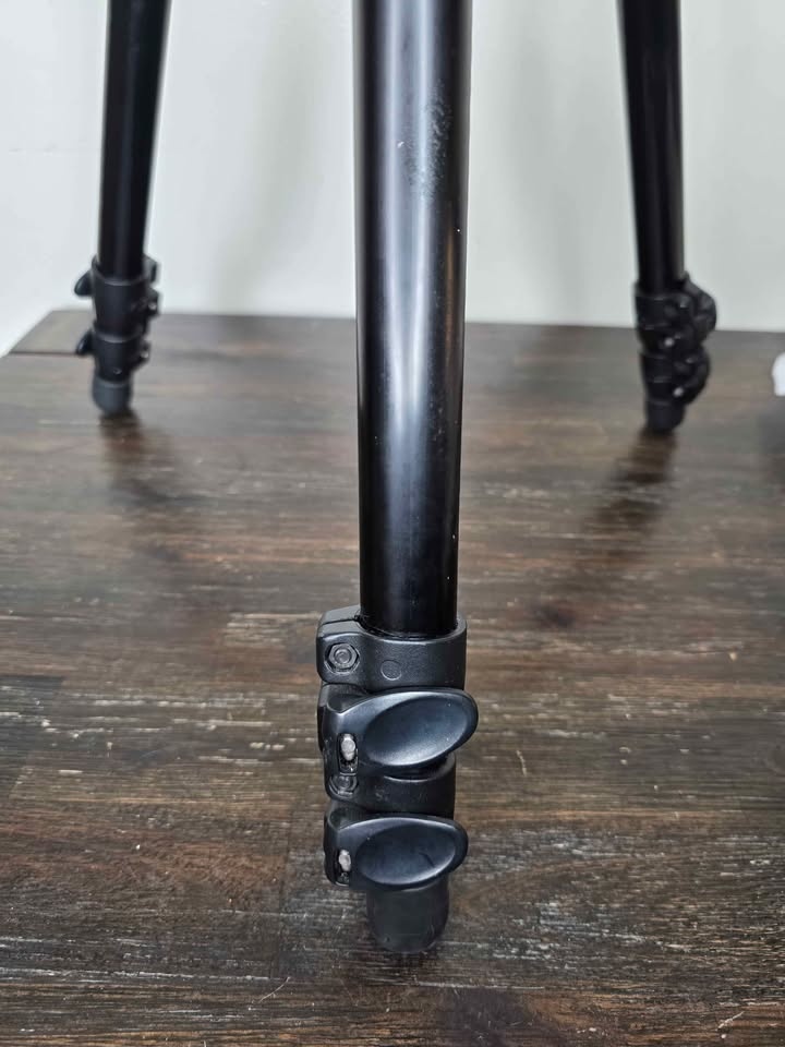 Manfrotto 055XPROB Tripod + 808RC4 3-Way Head - photo 5