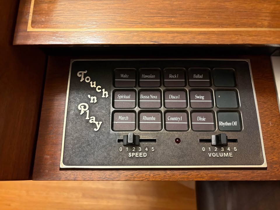 Conn Organ, Vintage, Good Working Condition - photo 2