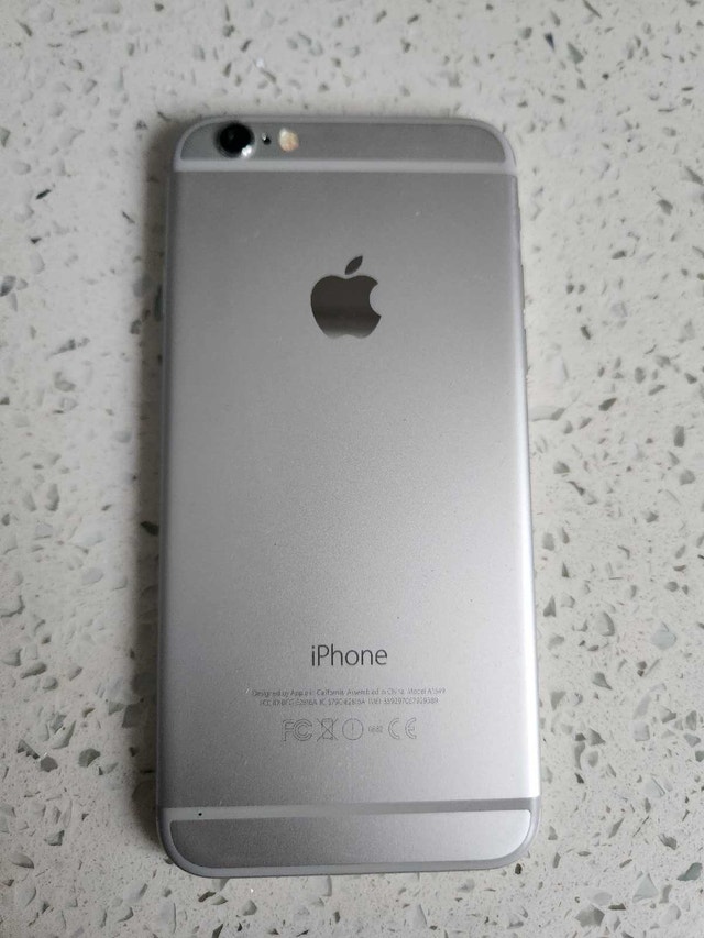 iPhone 6 16gb used but almost like new