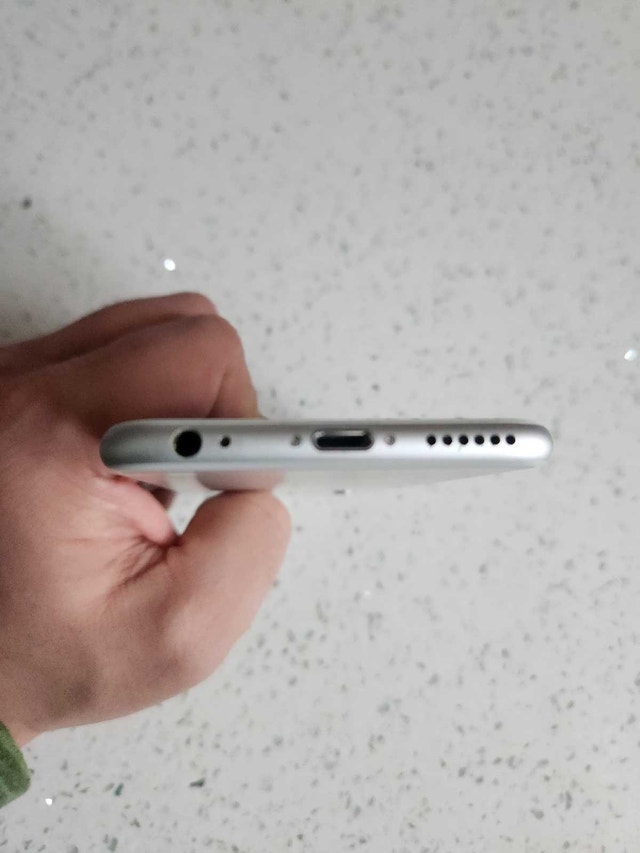 iPhone 6 16gb used but almost like new - photo 3