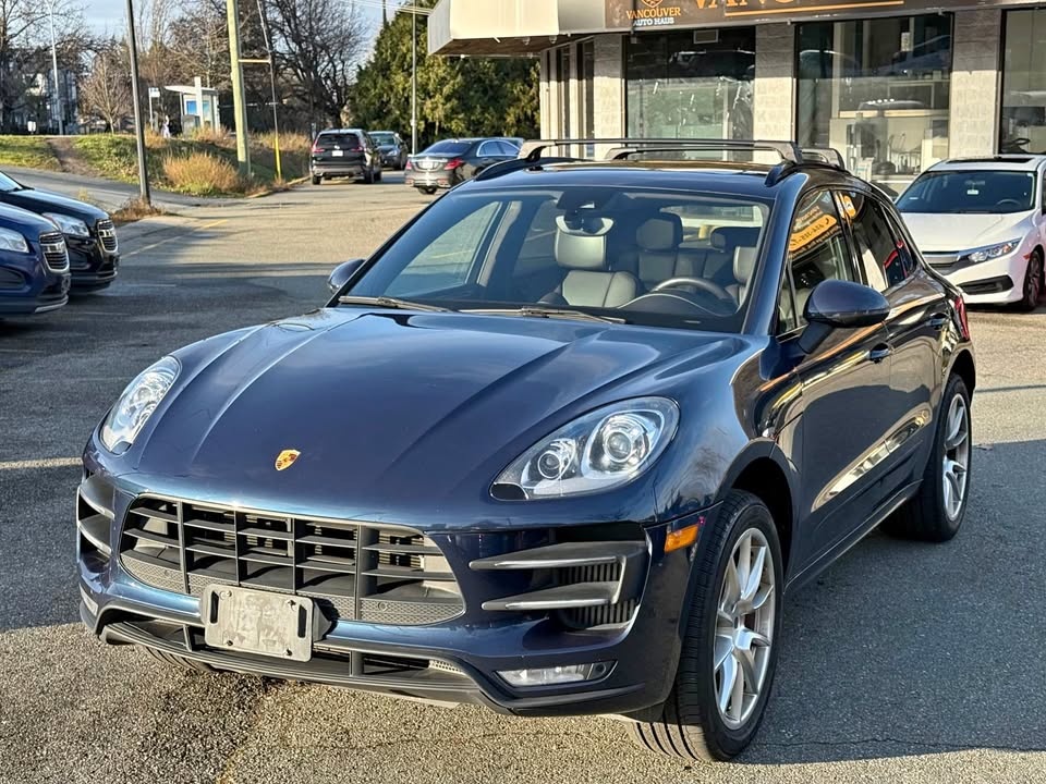 2015 Porsche Macan Turbo AWD