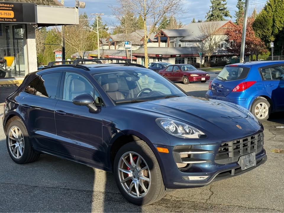 2015 Porsche Macan Turbo AWD - photo 3