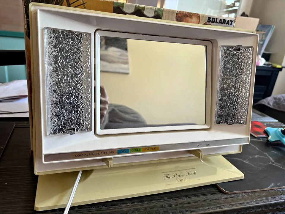 Vintage Solaray 4 way lighted mirror thumbnail