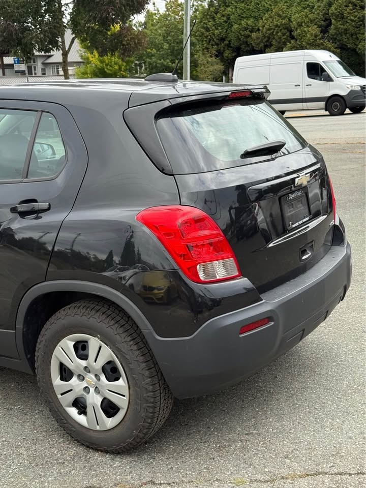 2015 Chevrolet Trax LS Manual Low KMS - photo 5
