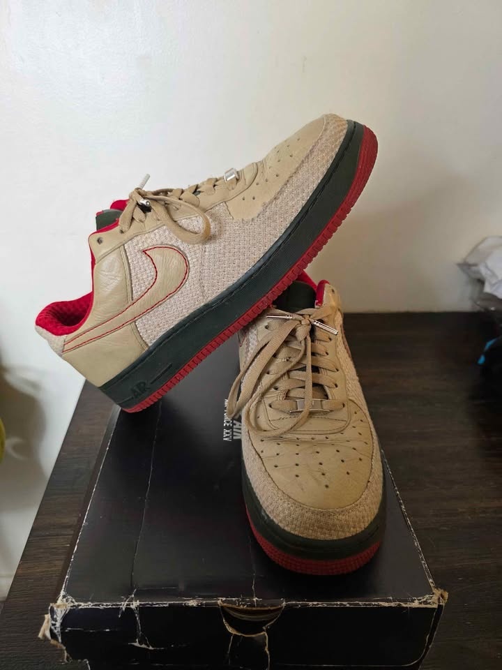 Nike Air Force 1 RARE Size 11 - photo 3