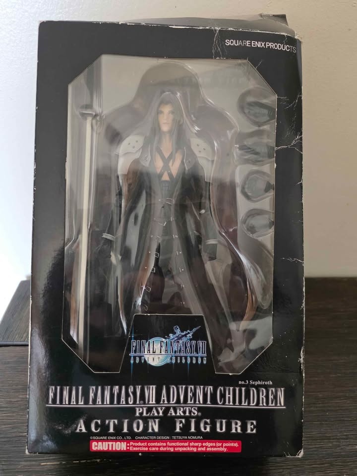 Final Fantasy VII Advent Children Play Arts Sephiroth Figure - photo 2