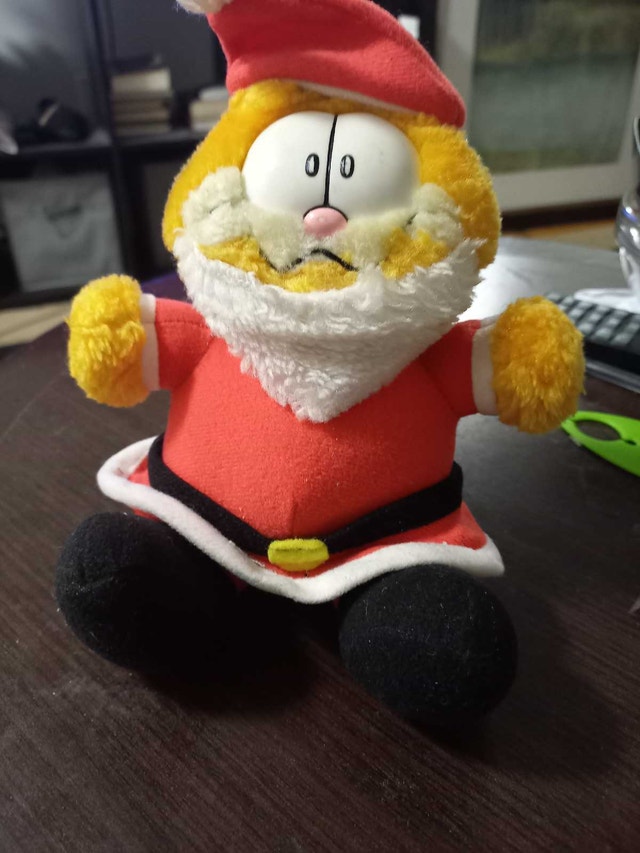 Garfield Santa Plush
