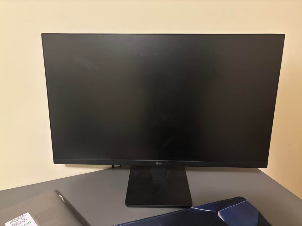 LG 27" FHD 100Hz 5ms IPS Monitor - photo 2