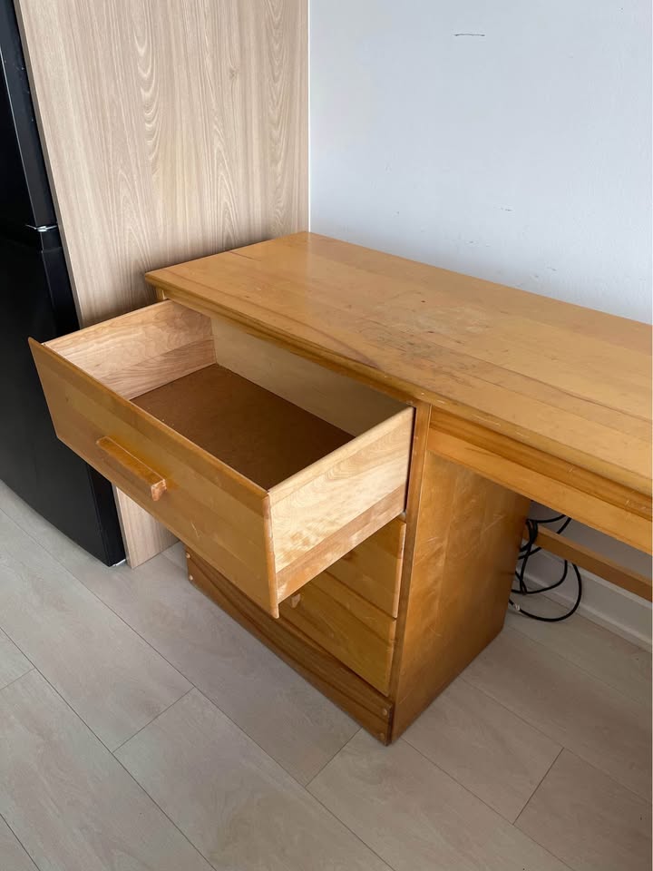 Office/ Study Table - photo 4