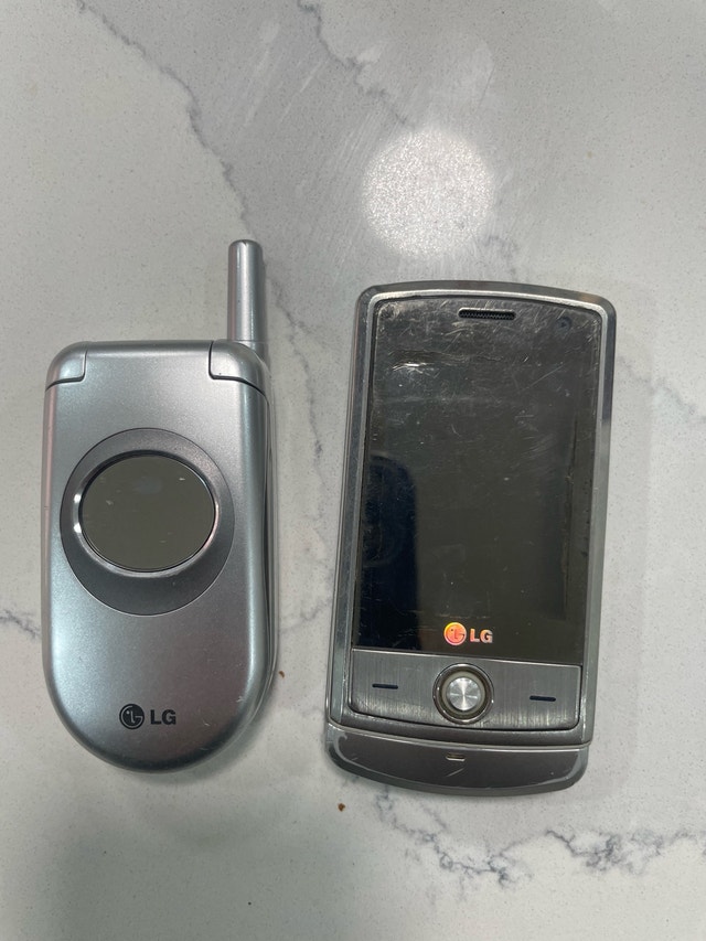 Vintage Phones - 6 for $30 - photo 3