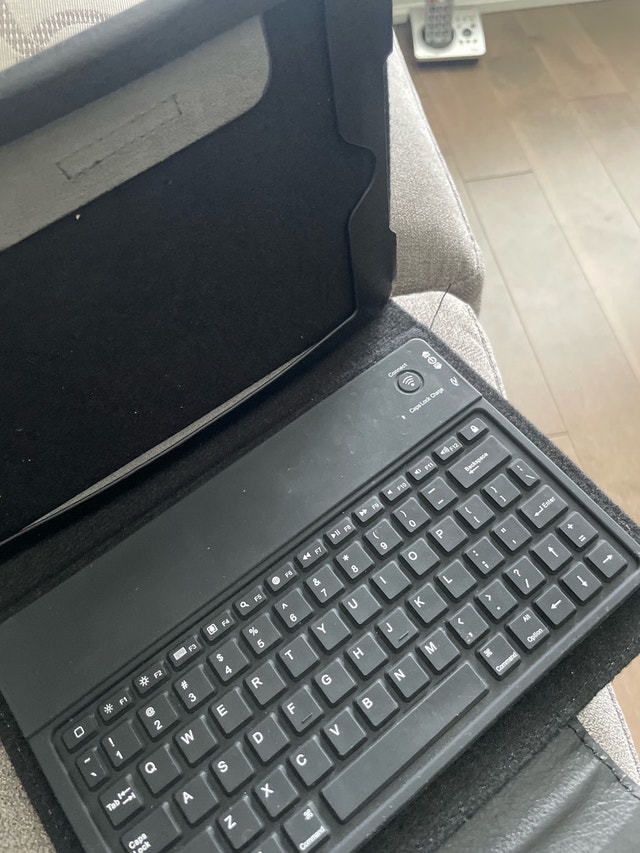 Tablet Keyboard Case for 6x8 inch Screens - photo 5