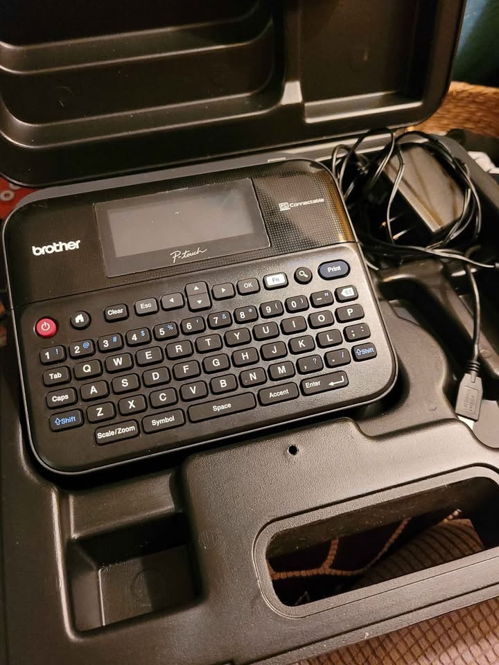 Brother P-Touch Professional Label Maker PTD600 - photo 2