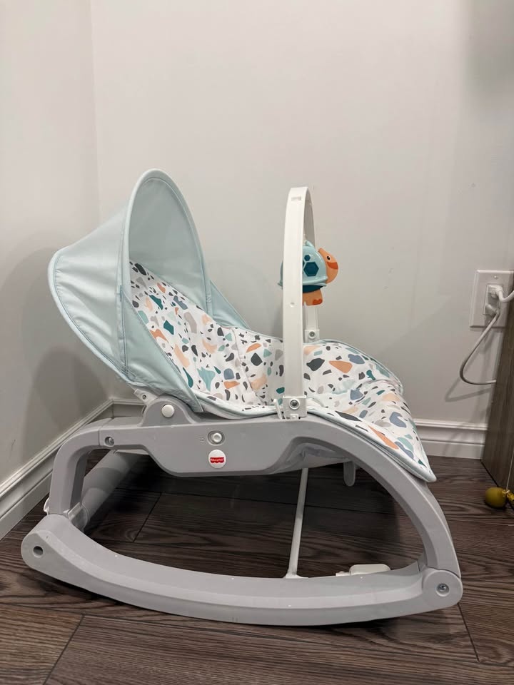 Baby rocking chair and play mat - photo 2