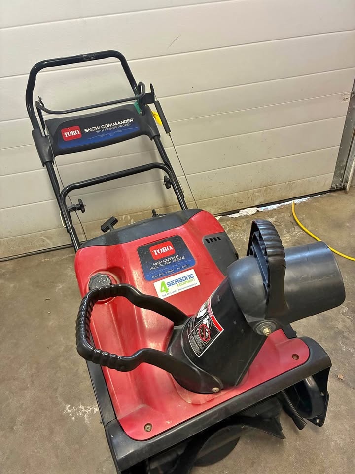 24in. Toro Snowblower