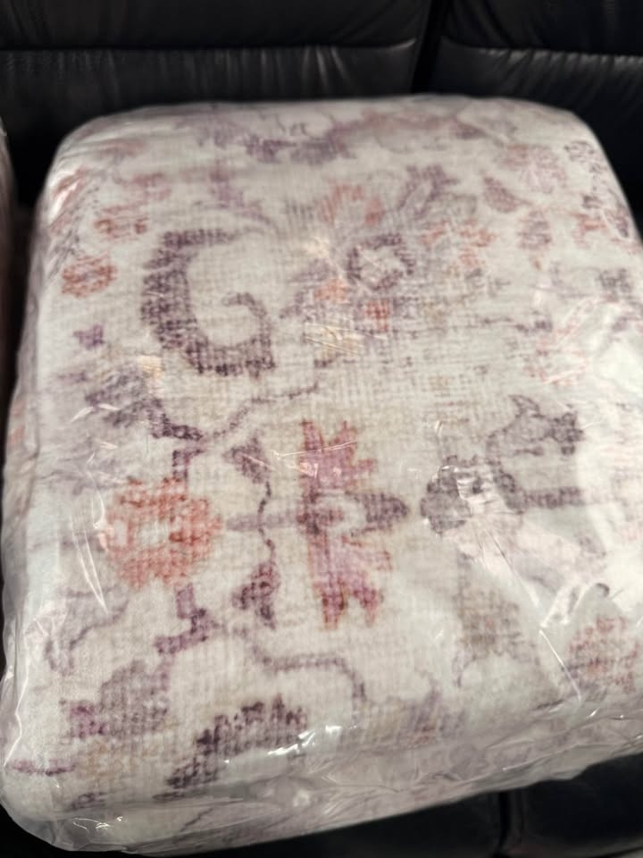 Machine washable rug- brand new in package - photo 3