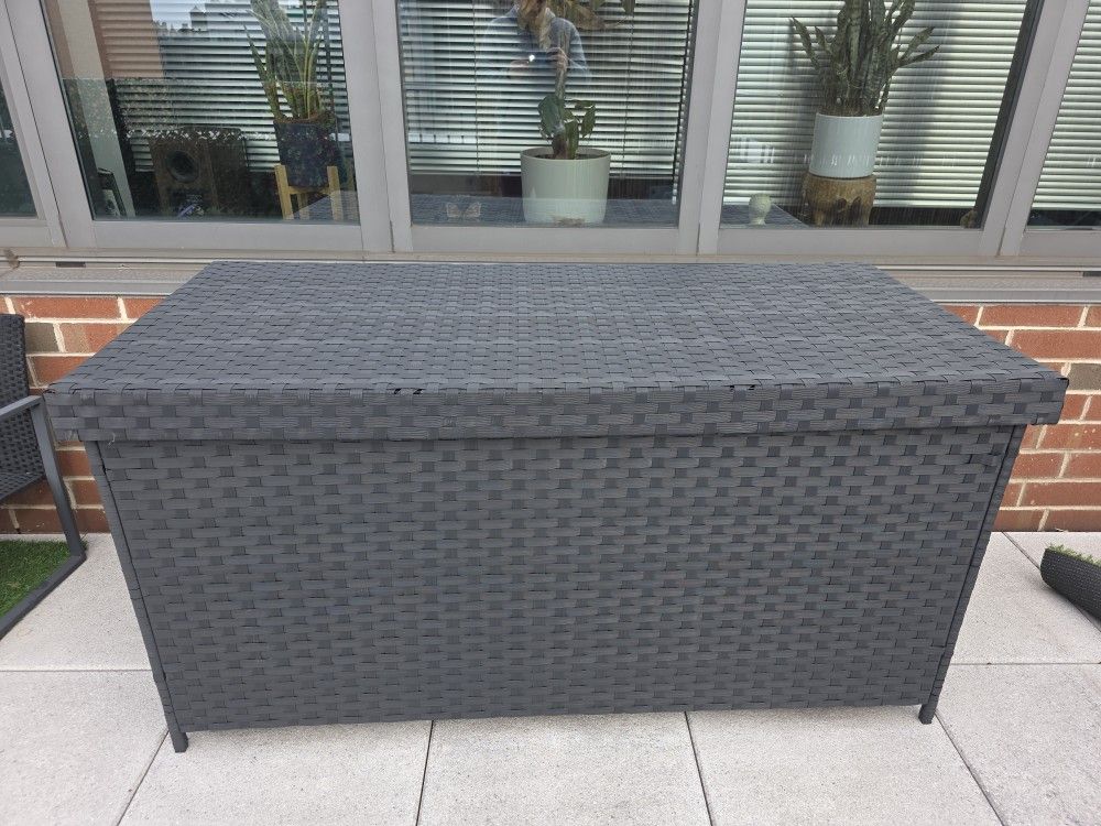 Waterproof Storage Chest - Balconera 260-gallon deck box - photo 2