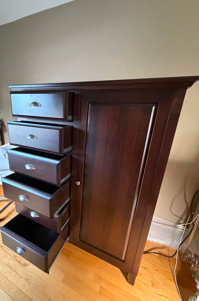 Wooden Wardrobe Cabinet with Drawers - Excellent Condition - photo 5