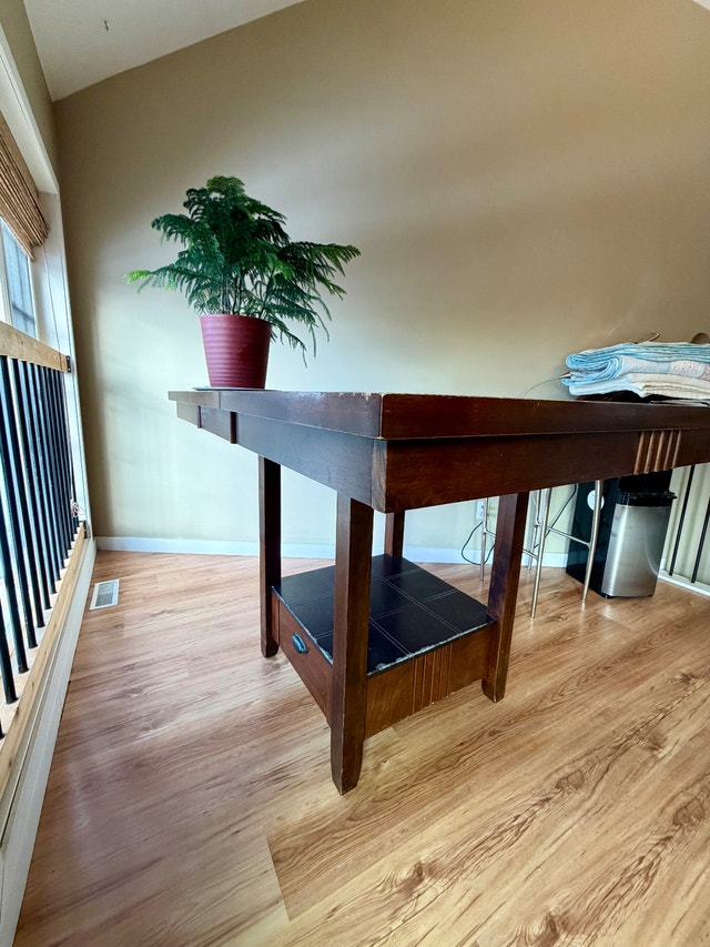 Wooden Dining Table – Extendable, Functional - photo 4
