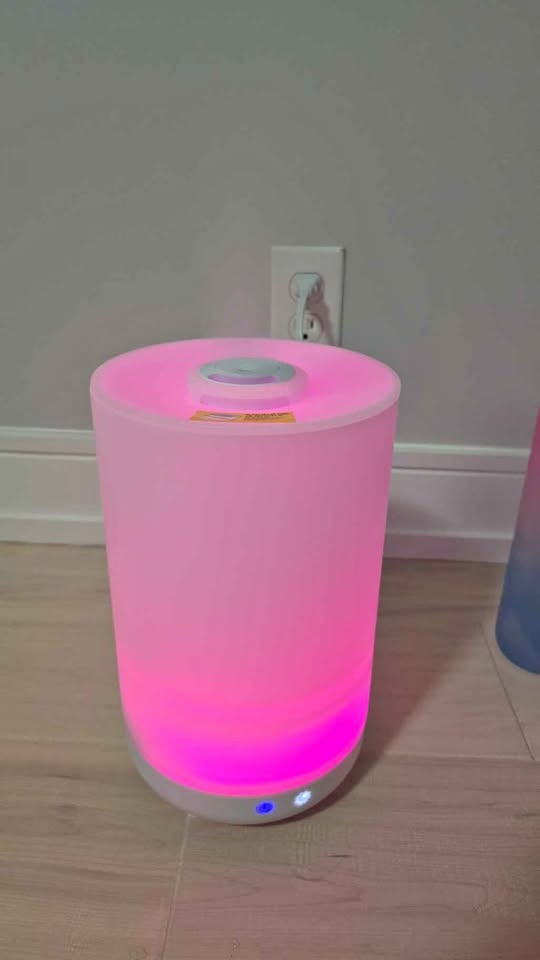 LL Howell Ultrasonic Color Changing Humidifier