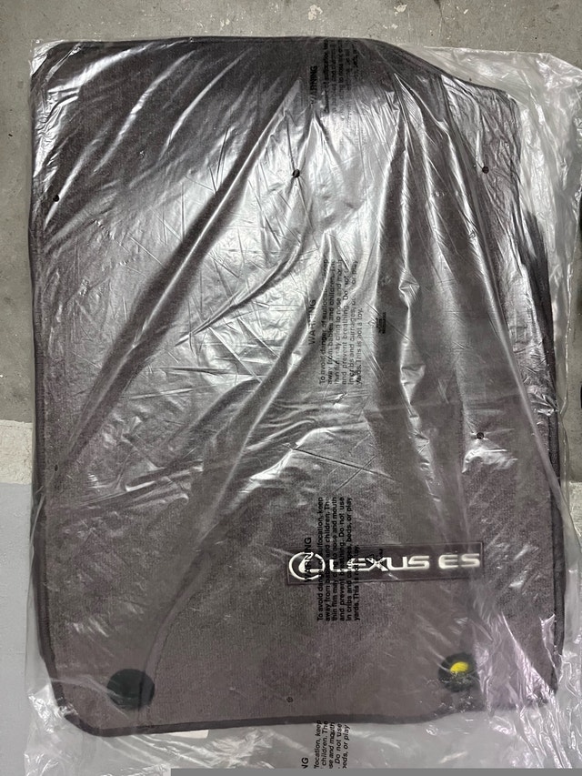 Lexus ES 4pc Car Mats - photo 3