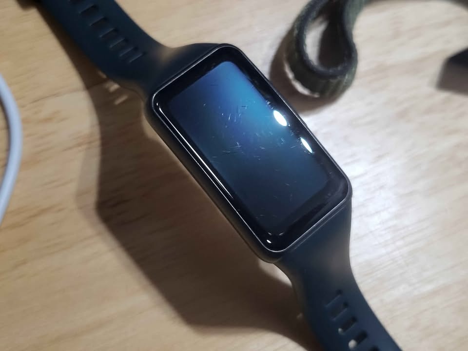 Huawei Band 6 + accessories - photo 3