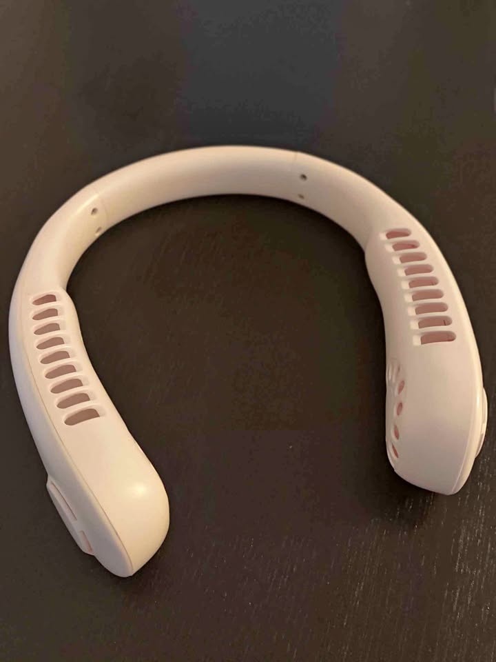 Neck fan