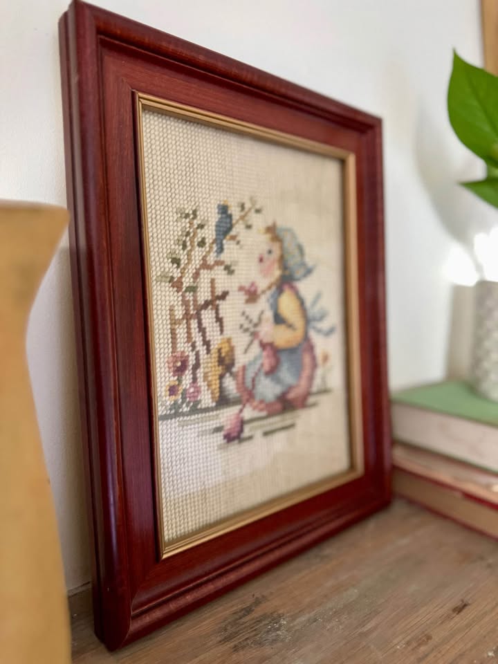 Charming Vintage Needlepoint Wall Art - photo 4