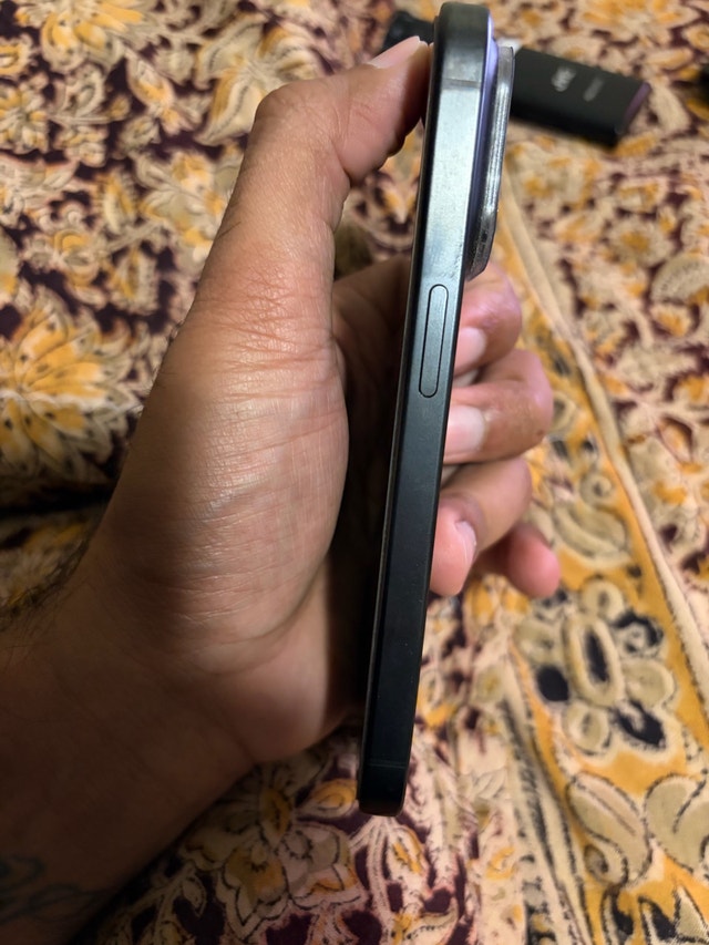 iPhone 15 Pro 128GB - photo 3