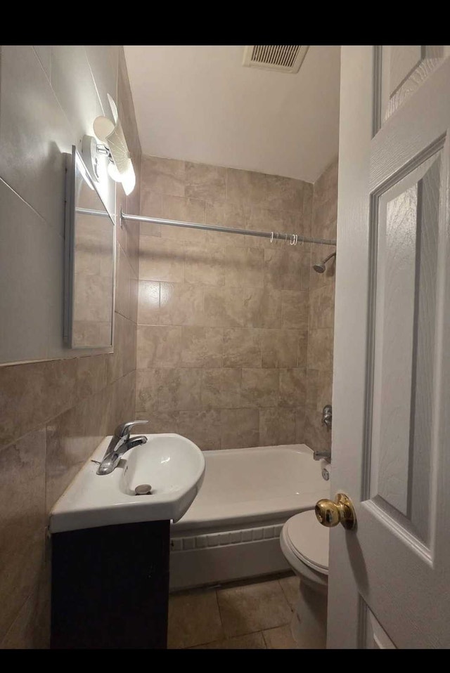Room for rent in Etobicoke - photo 3