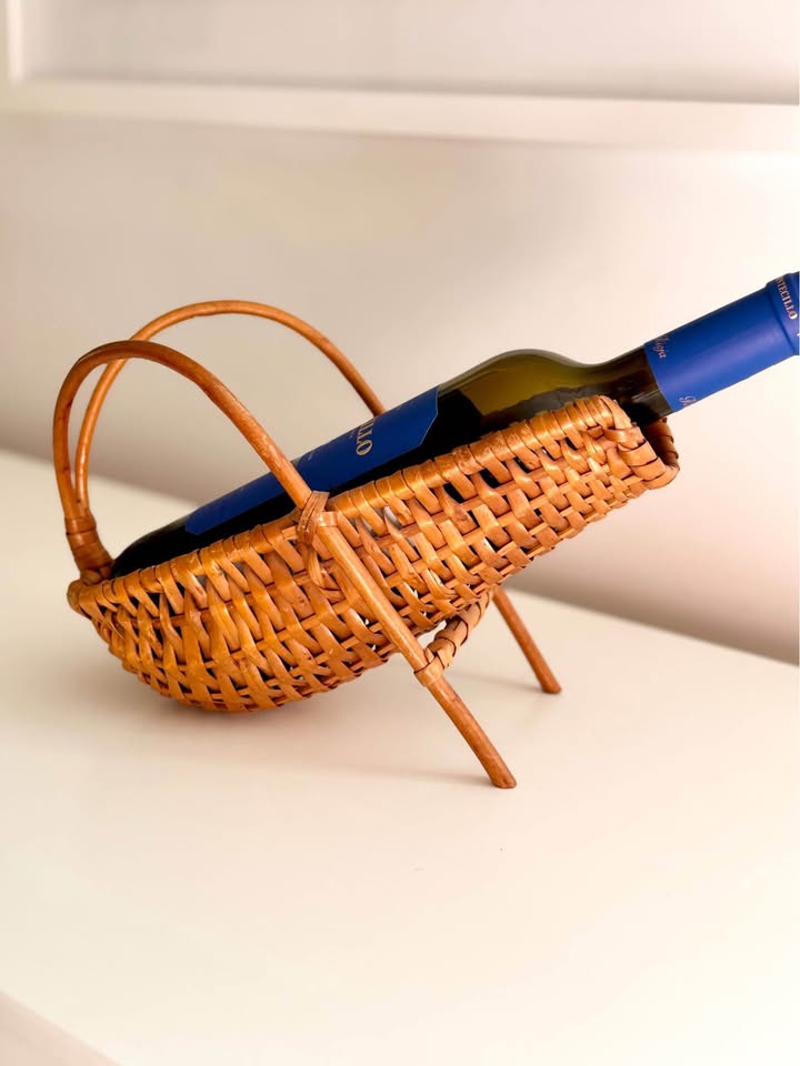 Mid Century Modern Wicker Wine Basket - photo 3