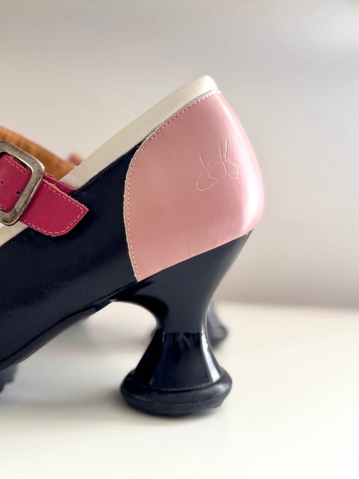 Fluevog Charles IX Heels Size 7 - Like New - photo 3