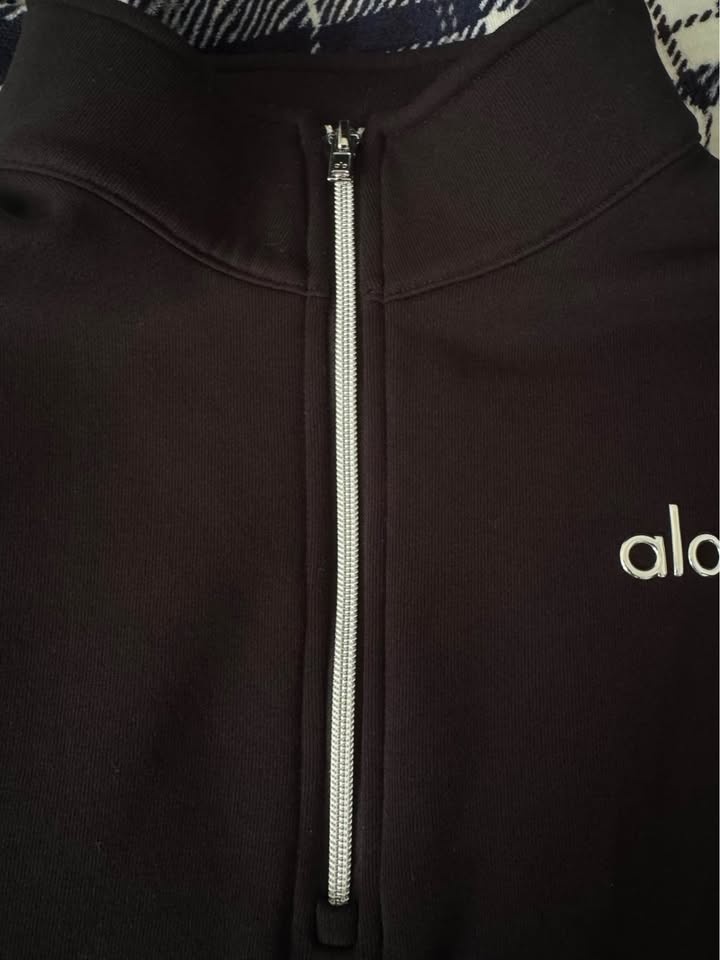 Alo 1/4 Zip Pullover - Black - photo 4
