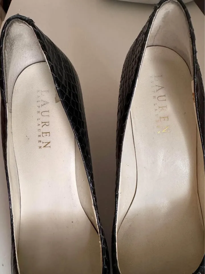 Ralph Lauren Black High Heels Size 7 M image indicator(2)